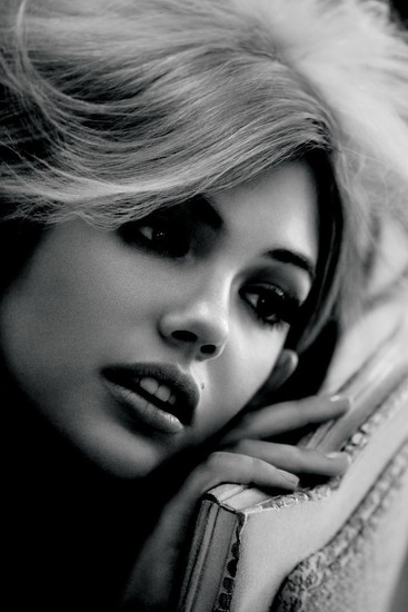 Кейт Ъптън рекламира Sam Edelman