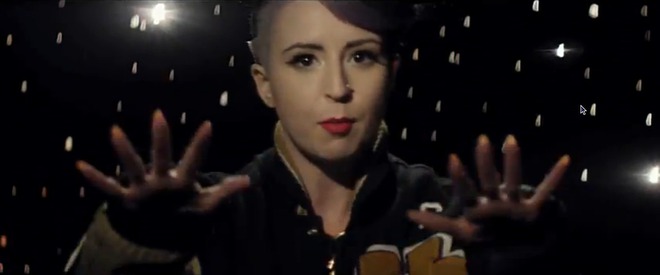 Сира и острите й нокти