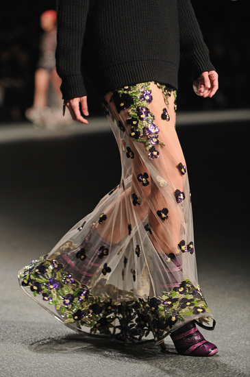Детайл от ревюто на Givenchy, есен-зима 2013/2014
