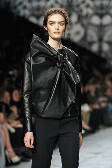 Прет-а-порте: Viktor&Rolf, есен-зима 2013/2014