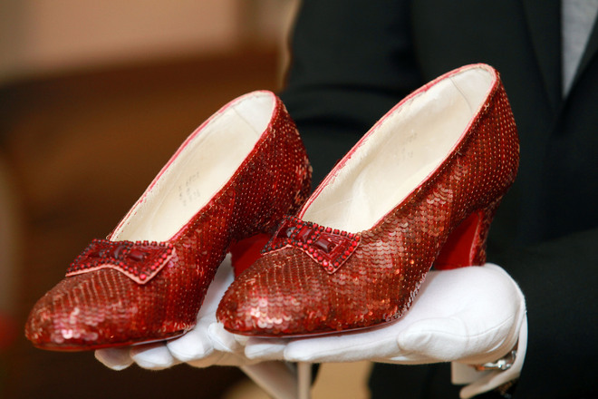 Култови обувки