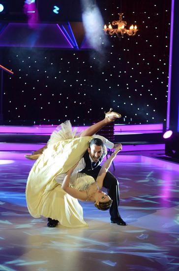 Елен танцува куикстеп