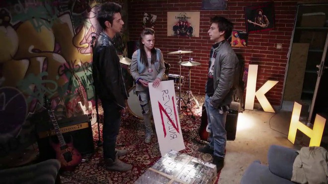 Тино, Боби и Ани в първия сезон на "Революция Z"