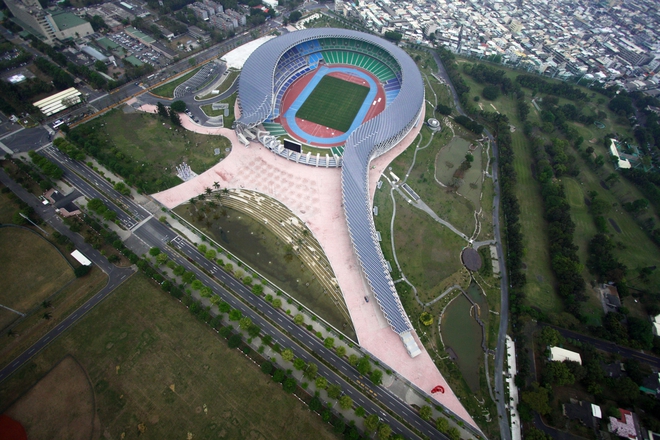 Необикновените сгради на Тойо Ито: Стадионът в Тайван