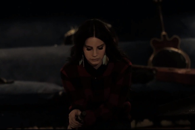 Lana del rey chelsea hotel no 2