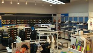 adidas отвори два нови магазина - в Бургас и Стара Загора