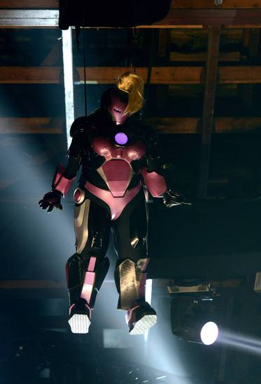 Железният човек в дамска версия