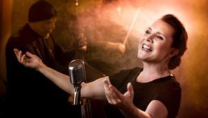 Дани Клайн e "Вая кон диос"