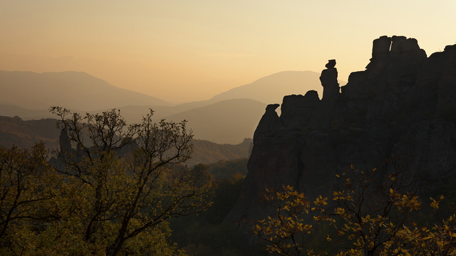 Те отлитат (2013): Белоградчишките скали
