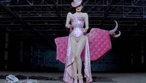 Дита фон Тийз в клип на 30 Seconds To Mars