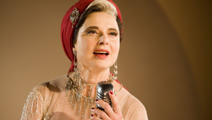 Изабела Роселини в "Криволичещото дете"