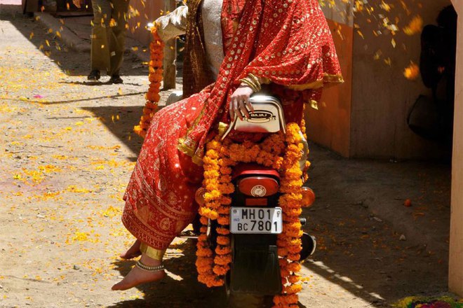 Iggy azalea bounce 1