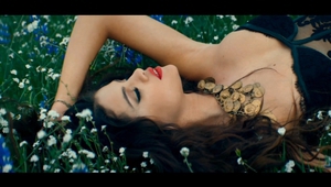 Селена Гомес в клипа Come & Get It