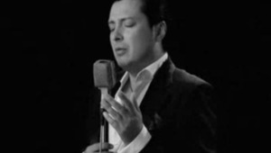 Васил Петров в клипа My way