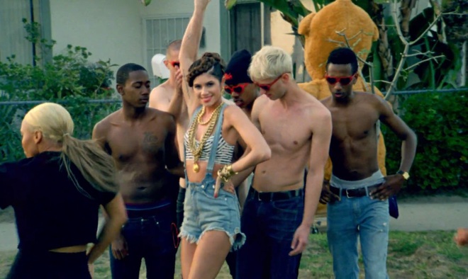 Leah LaBelle - Lolita 1