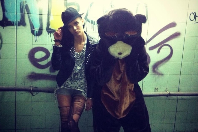 Mona v klipa si mozhe bi