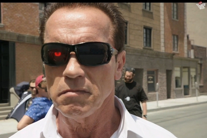 Arnold shvartseneger v komedien klip
