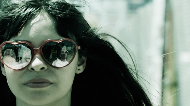 Снуп Лайън и Майли Сайръс върху очила