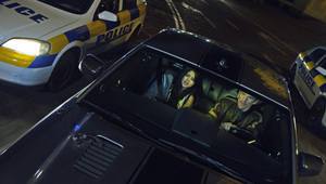 Селена Гомес и Итън Хоук в "Бягство"