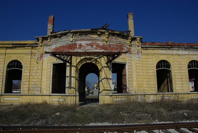 Старата царска гара в Казичене