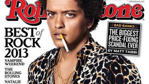 Бруно Марс с цигара на корицата на сп. "Ролинг стоун"