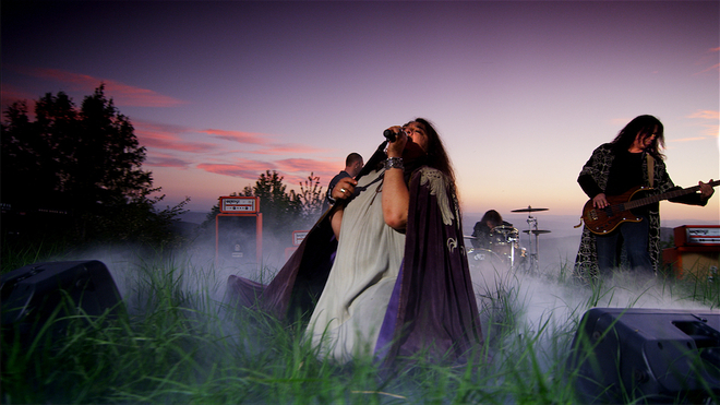 "Ахат" в клипа си "Пролетно утро"