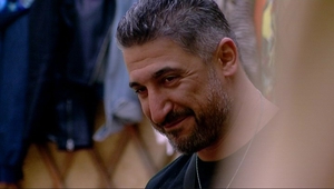 Кирил Ефремов в едър план