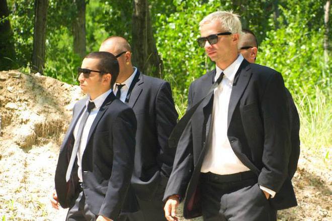 Rafi i deo v klipa si s igrata i leo