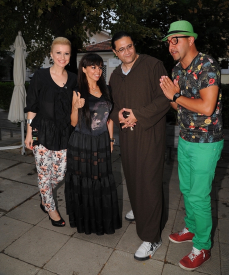 Познай кой ще дойде за вечеря