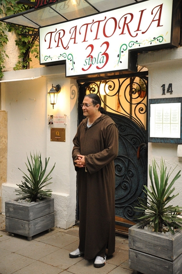 "Черешката на тортата" в ресторанта на Елица