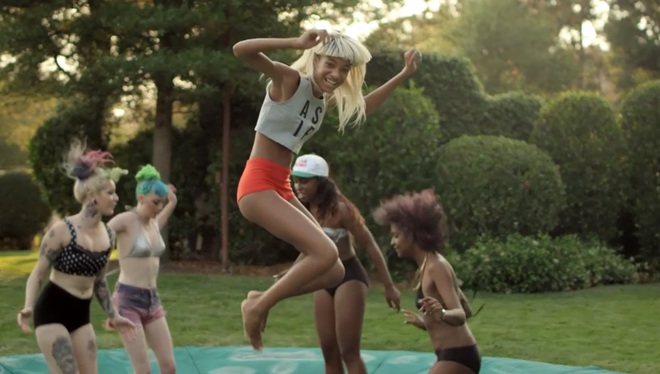 Уилоу Смит в Summer Fling