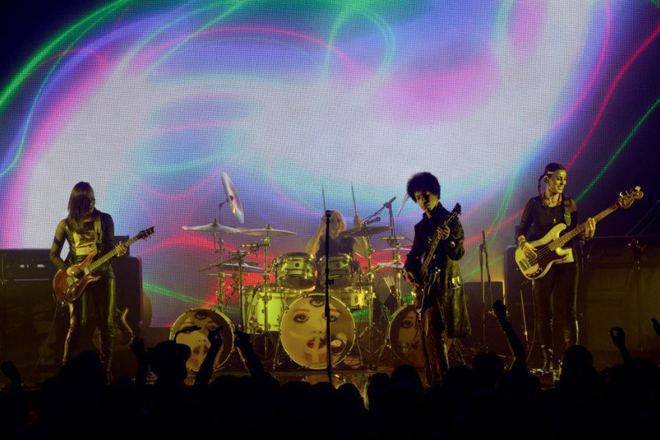 Prins i tri matski na stsenata