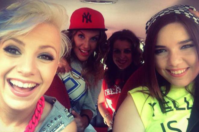 Poli genova feat shosho latida shot