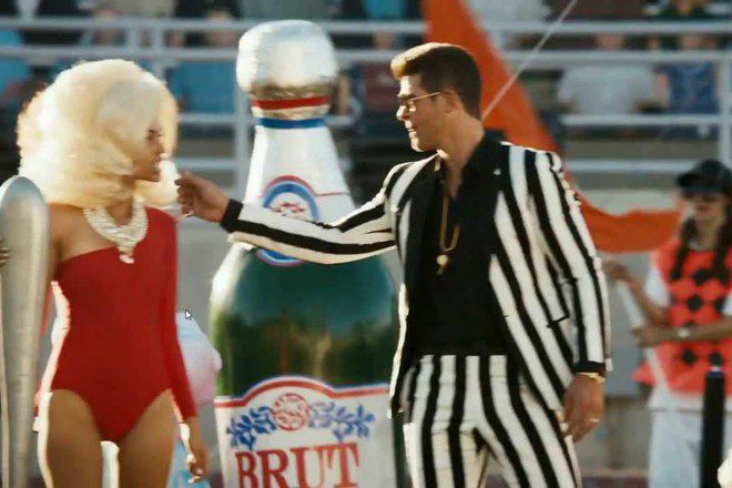 Robin thicke featuring 2 chainz kendrick lamar give it 2 u