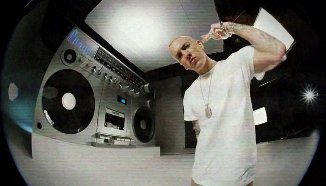 Eminem - Berzerk (video)