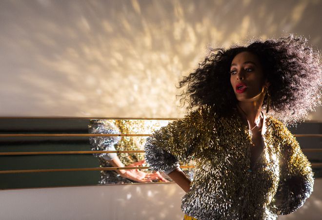 Solange - Lovers In The Parking Lot (video)