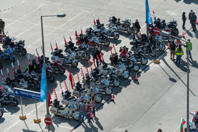 Gold Wing в Сердика Център