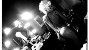 Риана пак скандализира