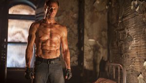 Арън Екхарт в "Аз, Франкенщайн" (2014)