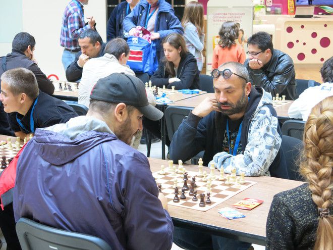 Трети шахматен мач на звездите в Сердика Център