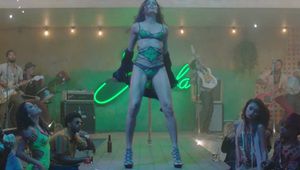 Фрида Пинто в Gorilla