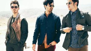 "Джонас брадърс" - First Time