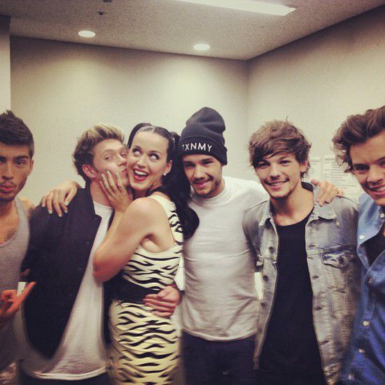 Кейти Пери с момчетата от One Direction