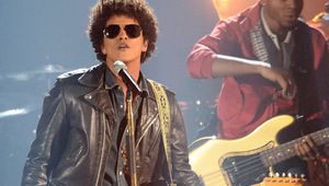 Бруно Марс на Европейските музикални награди на MTV 2013