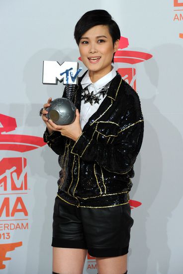 Крис Лий на Европейските музикални награди на MTV 2013