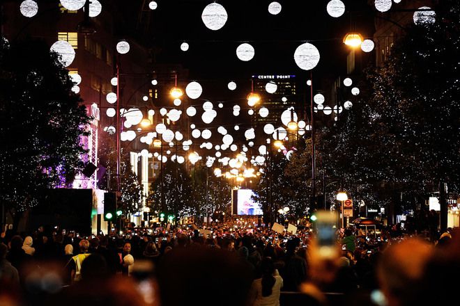 Коледните светлини на "Оксфорд стрийт"