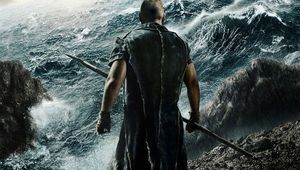 Ръсел Кроу в гръб на плаката за "Ной" (2014)