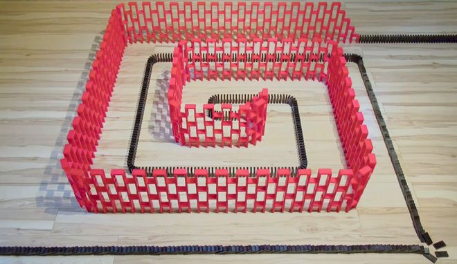 Луди трикове с домино