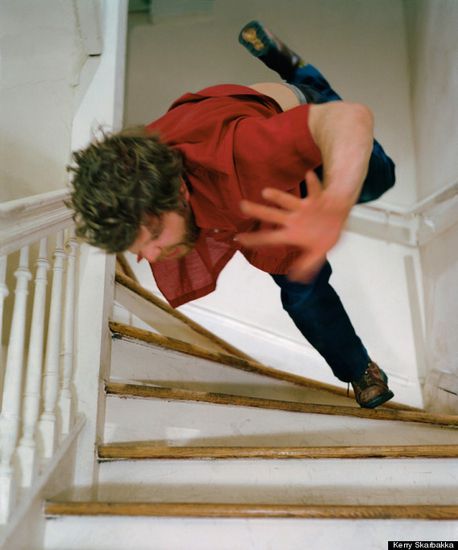 "Падащият човек" Кери Скарбака