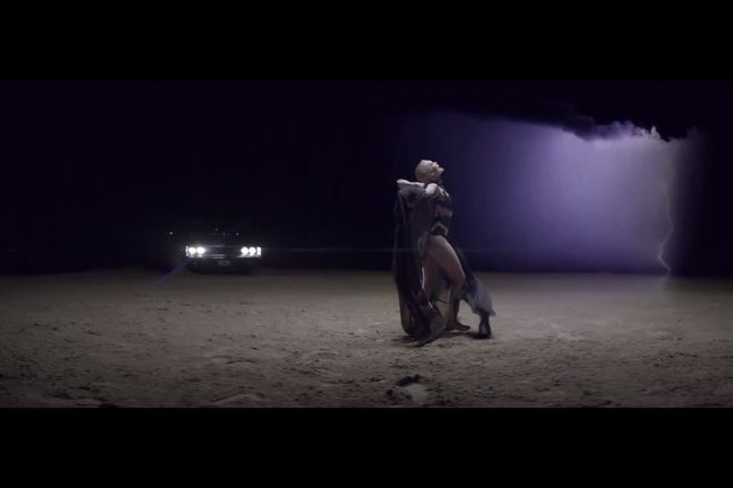 Dzhesi dzhey vav videoto kam thunder